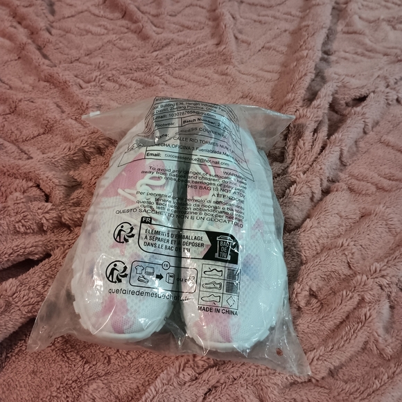 White and Pink Butterflies Sneakers - Picture 10 of 10